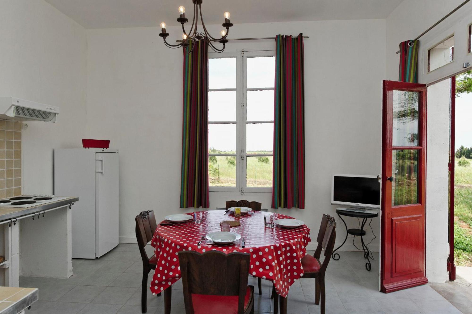 Apartamento Mas Du Notaire Gallician Habitación foto